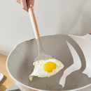 Kit Luxo 12 Peças de Utensílios de Cozinha: Silicone Premium (Livre de BPA) com Cabo de Madeira Ergonômico (A Solução Elegante Contra o Arranhão na Panela)