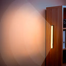 Kit Smart Luminária Inteligente LED Barra Difusa: A Iluminação de Luxo que se Antecipa aos seus Passos e Dispensa Fios, Furos e Eletricistas