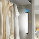 Kit Smart Luminária Inteligente LED Barra Difusa: A Iluminação de Luxo que se Antecipa aos seus Passos e Dispensa Fios, Furos e Eletricistas